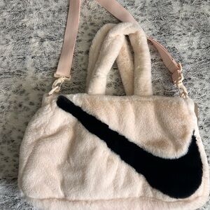 BRAND NEW NIKE ULTRA SOFT HAND BAG